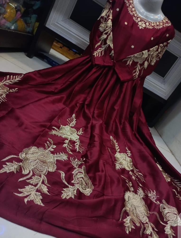 New Arrival Maroon Embroidered Maxi Gown – Elegant Floral Formal Dress for Women - Image 4