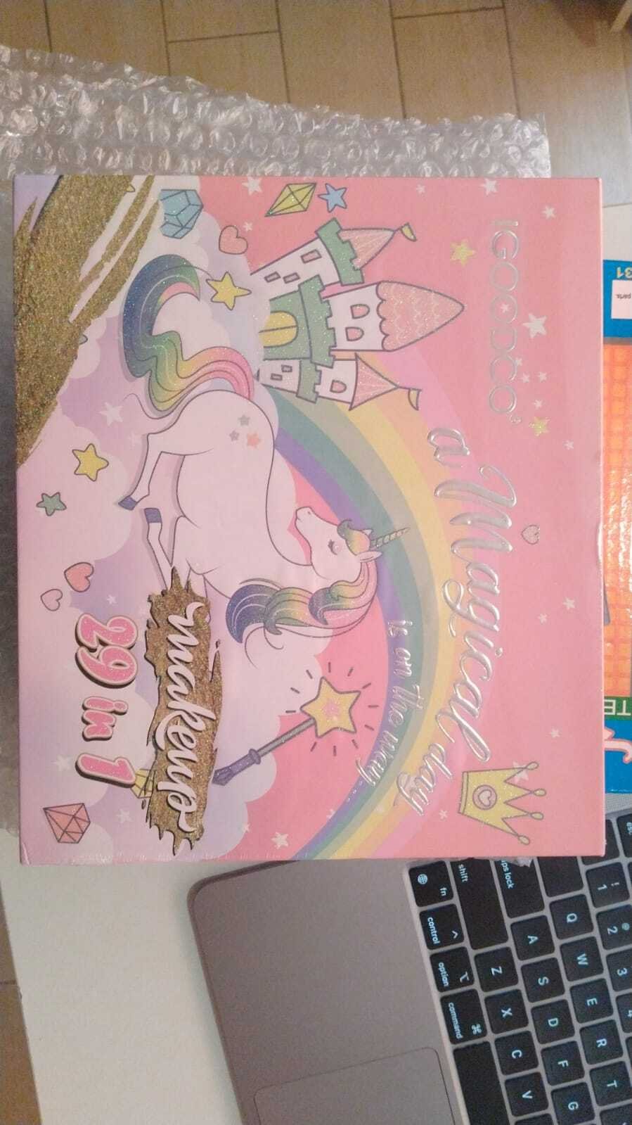 iGoodco 29-in-1 Magical Unicorn Makeup Kit for Girls – Deluxe Washable Cosmetic Set with Glitters, Eyeshadows & Accessories (Safe & Non-Toxic) - Image 6